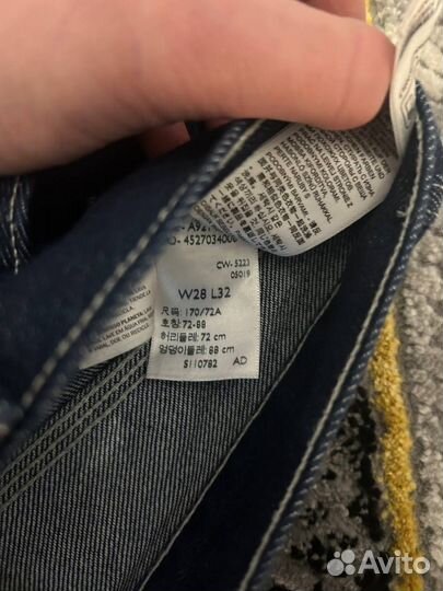 Джинсы levis