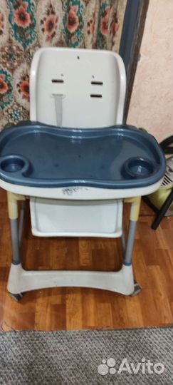 Детский стульчик для кормления