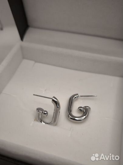 Серьги полукольца тренд 2024
