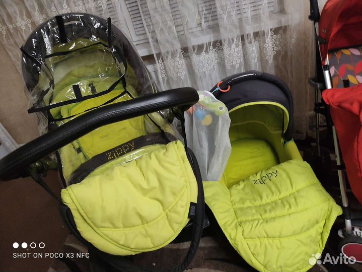 Прогулочная коляска 2/1