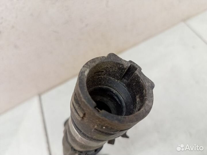 Патрубок системы охлаждения