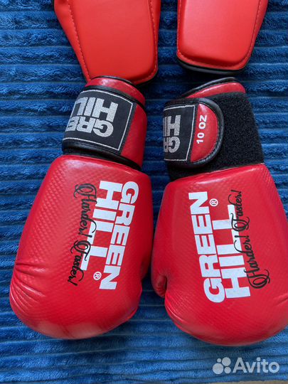 Перчатки для кикбоксинга