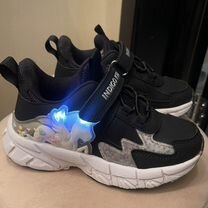 Кроссовки для девочки светящиеся 29