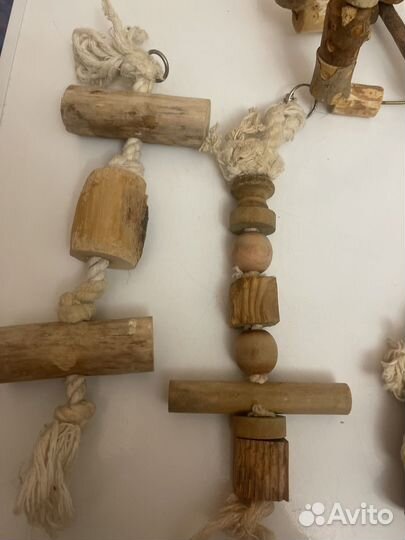 Игрушки для крупного попугая