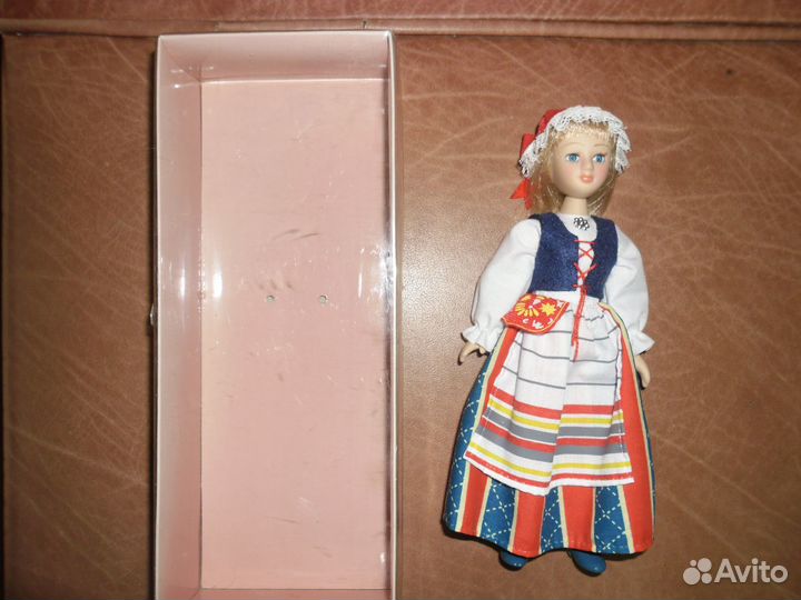 Фарфоровые куклы Де Агостини - дамы и народницы