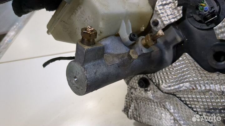 Цилиндр тормозной главный Volvo V70