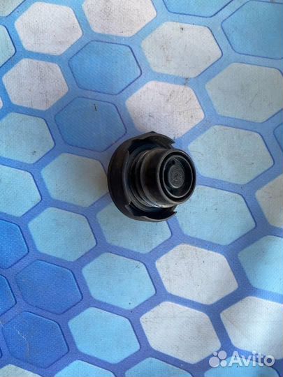 Крышка топливного бака 1J0201553Q