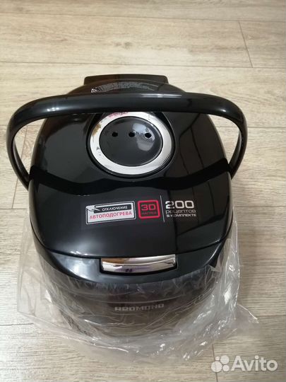 Мультиварка Redmond RMC-М90 black новая