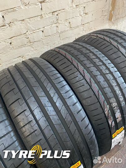 Pirelli P Zero PZ4 265/40 R22 и 265/40 R22 106Y