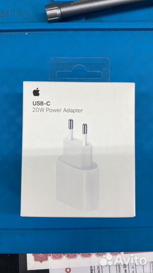 Оригинальный блок iPhone 20 w
