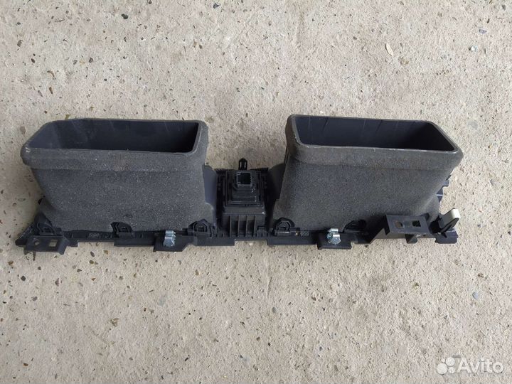 Дефлектор воздуховода kia rio 4