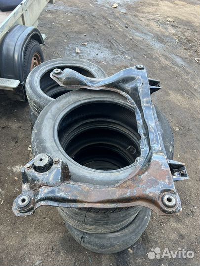 Передний подрамник (Балка) Audi80 B3