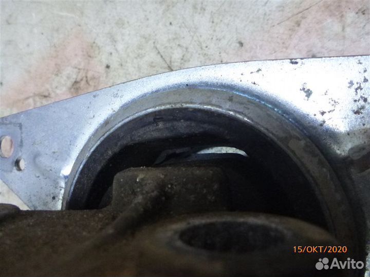 Кронштейн двигателя Opel Astra G F70 X16SZR 1999