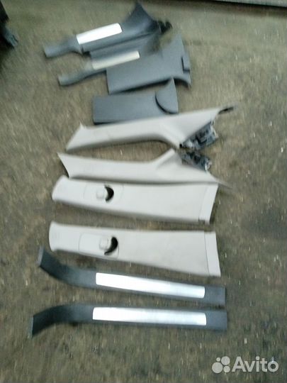 Пластик салона субару трибека В 9
