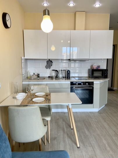 2-к. квартира, 40 м², 10/17 эт.