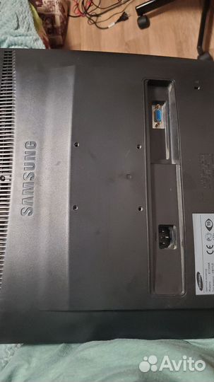 Монитор Samsung