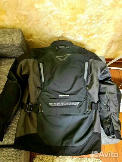 Мотокуртка macna