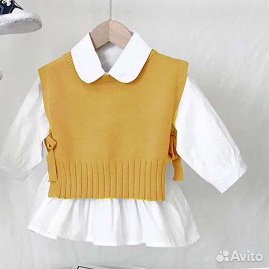 Комплект для девочки (жилет+ рубашка) новый