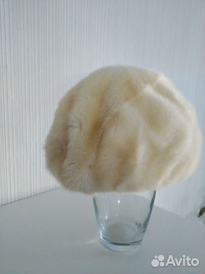 Берет женский норковый