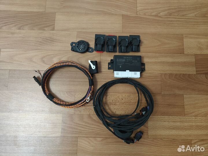 Комплект заднего парктроника MQB