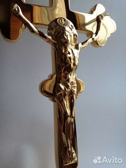 Крест напрестольный