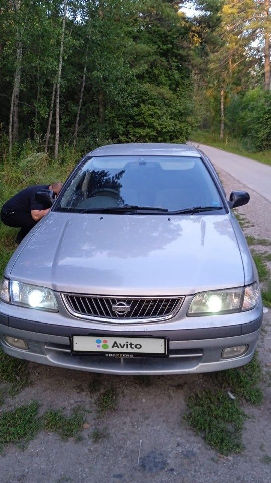 Nissan Sunny: фото владельца