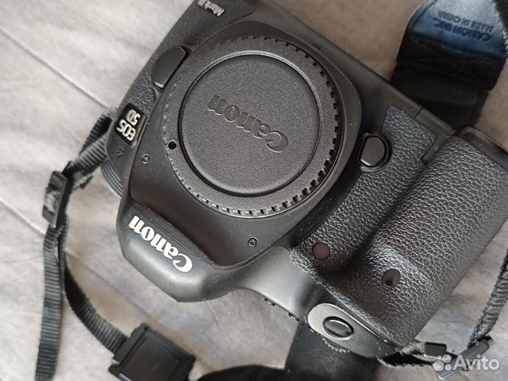 Зеркальный фотоаппарат canon 5D mark iii