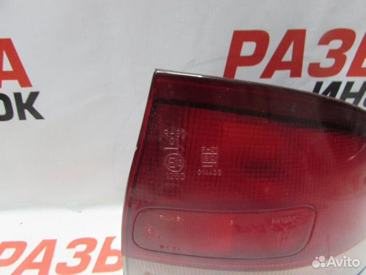 Фонарь задний наружный правый для Mazda 626 4 199