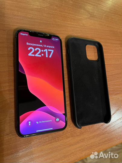 iPhone 11 Pro, 64 ГБ