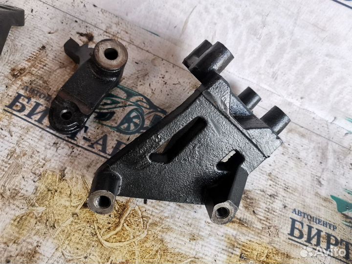 Кронштейн двигателя Hyundai Santa Fe I (2000—2012)