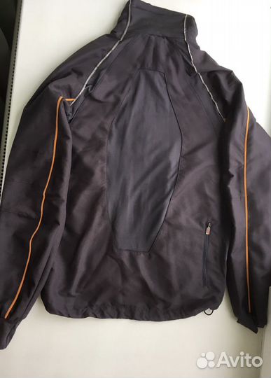 Разминочная куртка swix