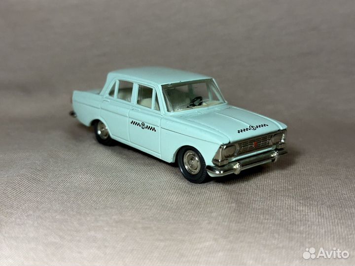Модель СССР 1:43 Москвич 412 такси А2 без ми