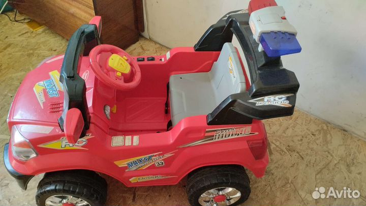 Детский электромобиль бу