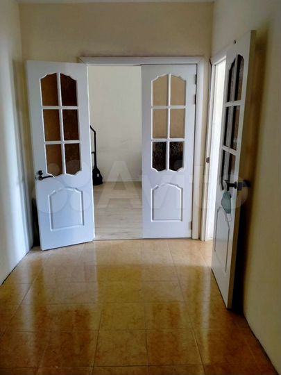 2-к. квартира, 56 м², 4/9 эт.