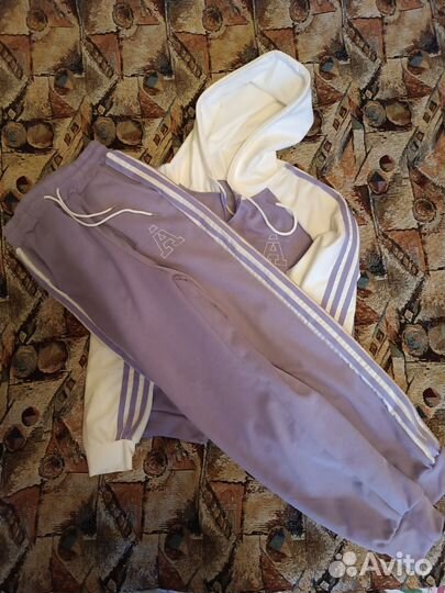 Спортивный костюм