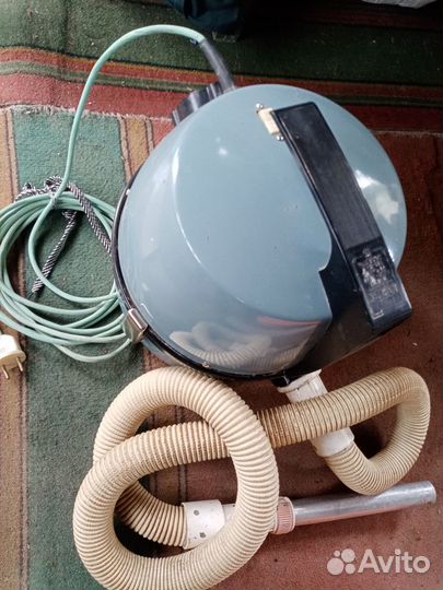 Пылесос Вихрь