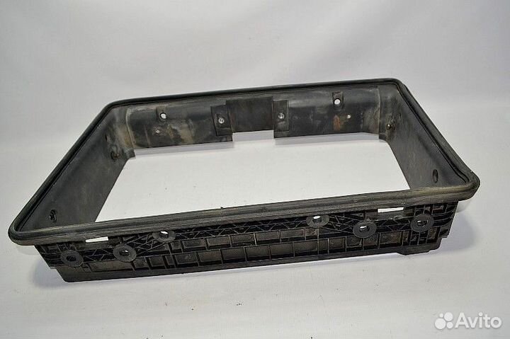 Пластиковая рама люка бокового ящика кабины, левая