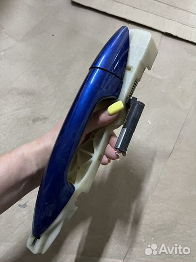 Ручка двери правая Hyundai Solaris 1 в сборе