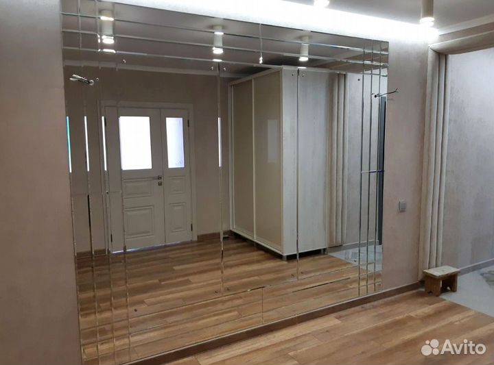 Зеркальное панно