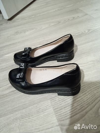 Туфли на девочку, 35 размер