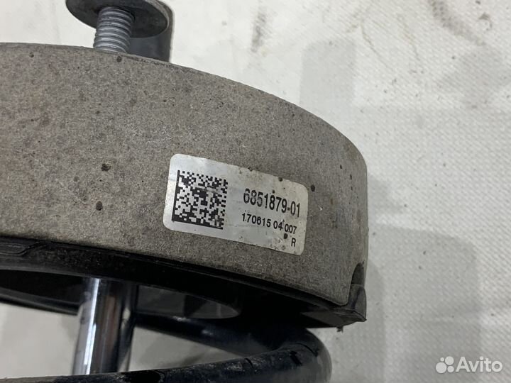 Передняя левая стойка BMW X6 F16 в сборе