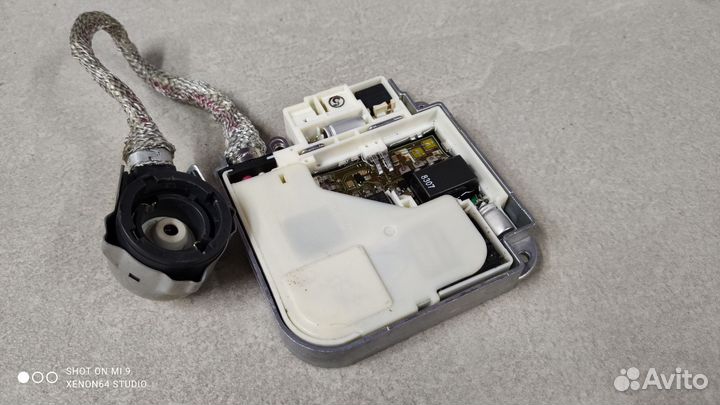 Блок розжига ксенон Toyota Koito оригинал бу