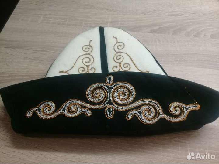 Тюбетейка и шапка валянные