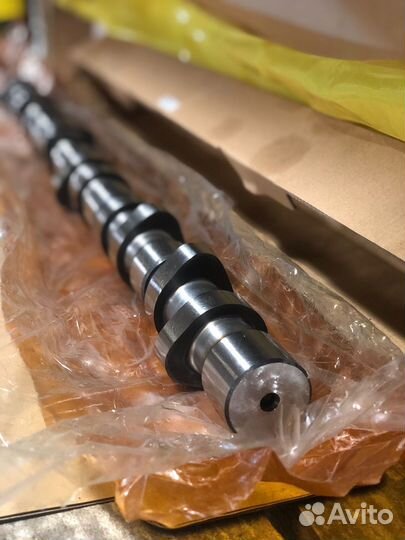 Вал распределительный 6HK1