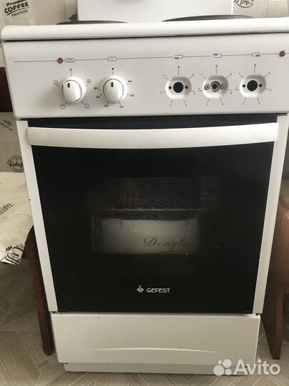 Продам электрическую плиту
