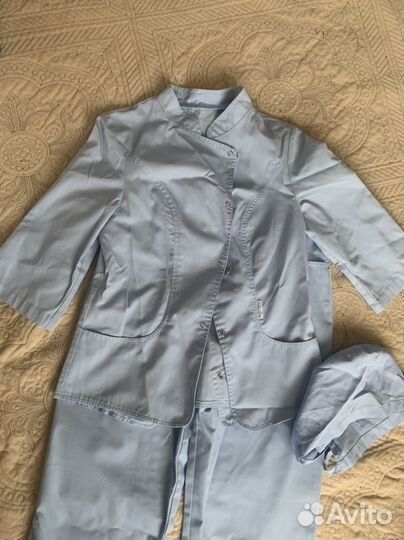 Медицинский костюм. 44