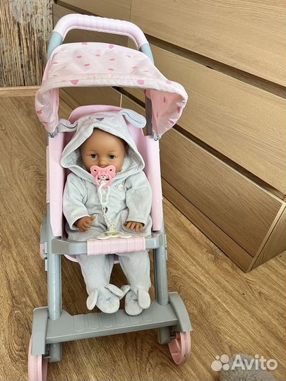 Кукла с коляской