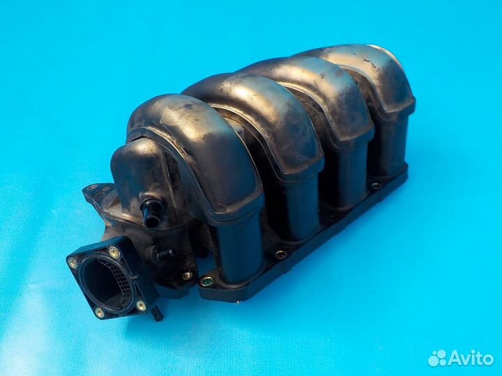 Впускной коллектор toyota Avensis (T250) 2003-2008