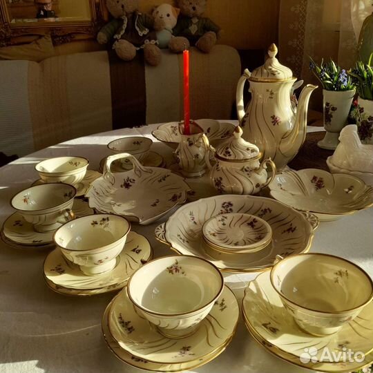 Антикварный чайно-кофейный сервиз