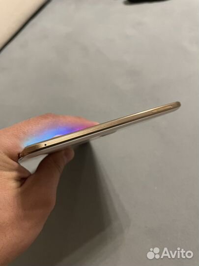 Планшет Samsung galaxy tab s